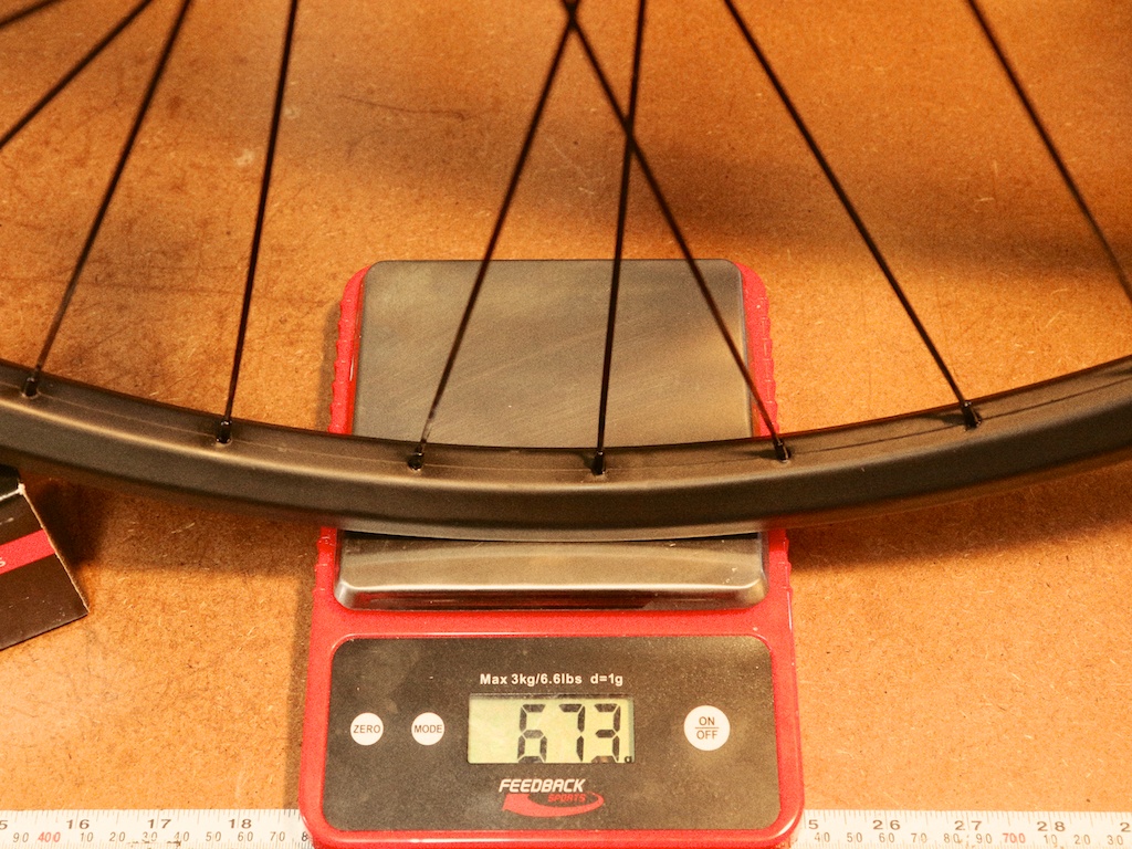 Front wheel weighs 673g
