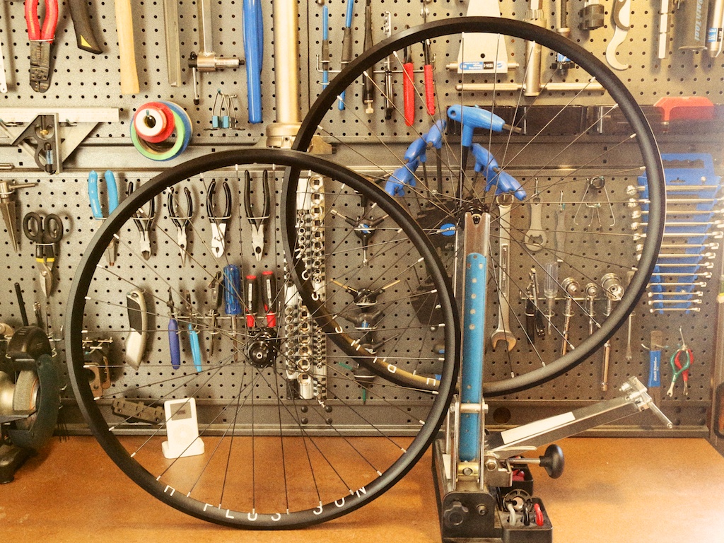 DT Swiss 350 hubs and H Plus Son Archetype rims
